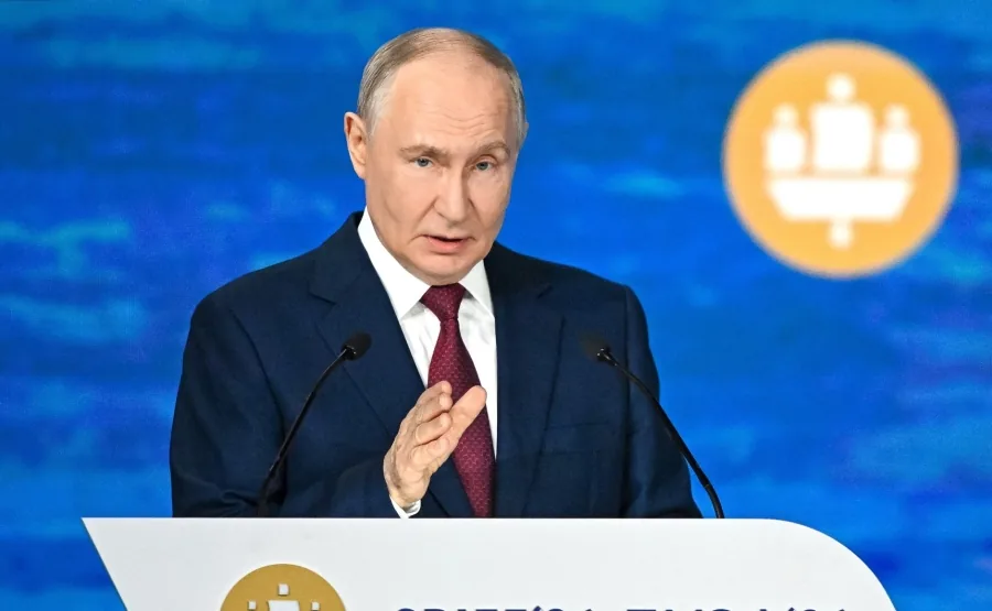 ПРЕЗИДЕНТ РОССИИ ОБРАТИЛСЯ К УЧАСТНИКАМ ПМЭФ 2026